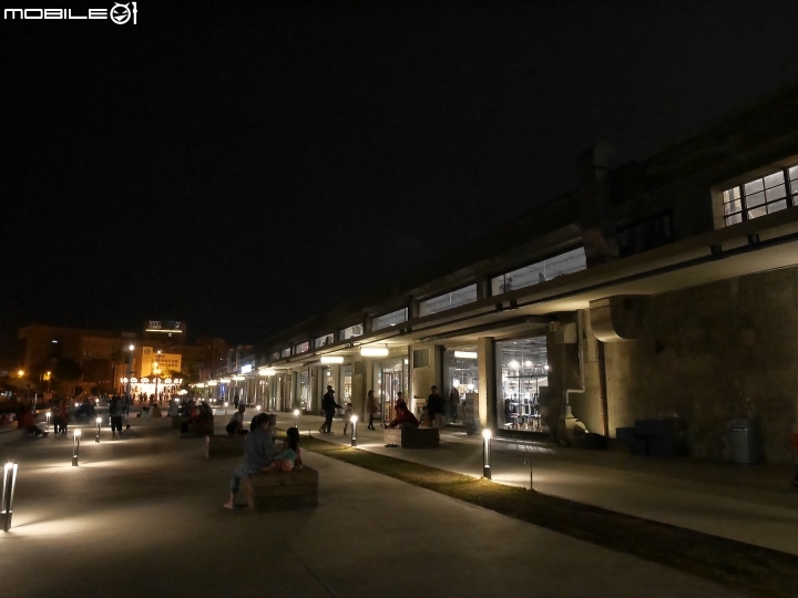 高雄市 鼓山區 棧貳庫 – 坐擁港景第一排,只惜夕陽已西下