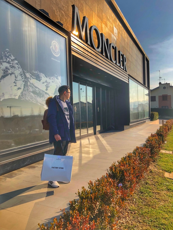 分享我在佛羅倫斯購買Moncler