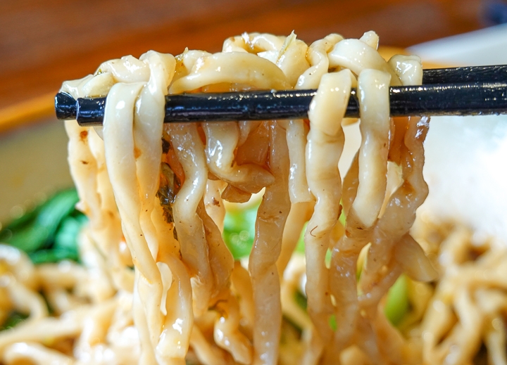 狂妄的國宴級牛肉麵！Michael前往掌門東豐店踢館Michael大廚！
