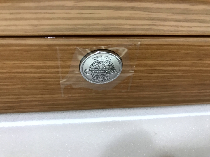 【開箱】期待已久的Omgea Seamaster 海馬 300M