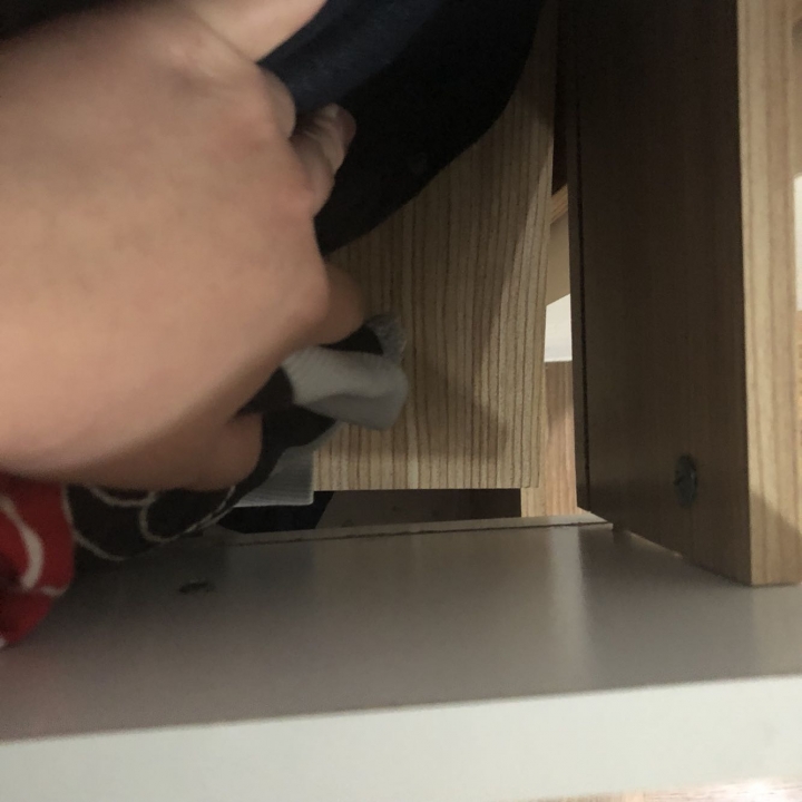 請問衣櫃的底板塌陷可以修理嗎？