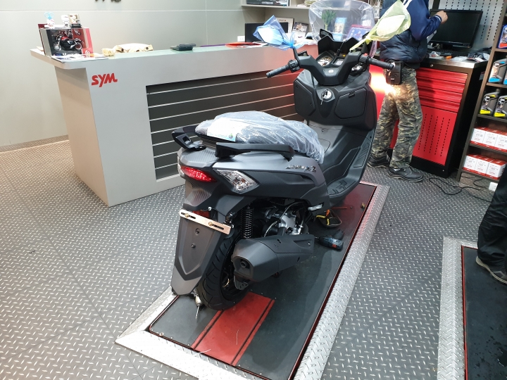 SYM JOYMAX Z 開箱