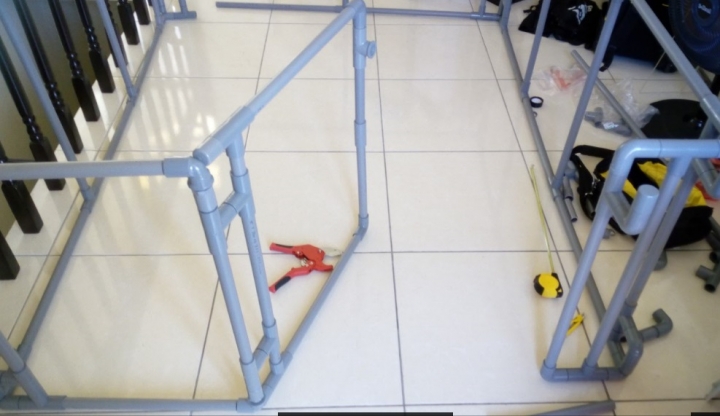 (DIY)用水管自製小朋友Playpen