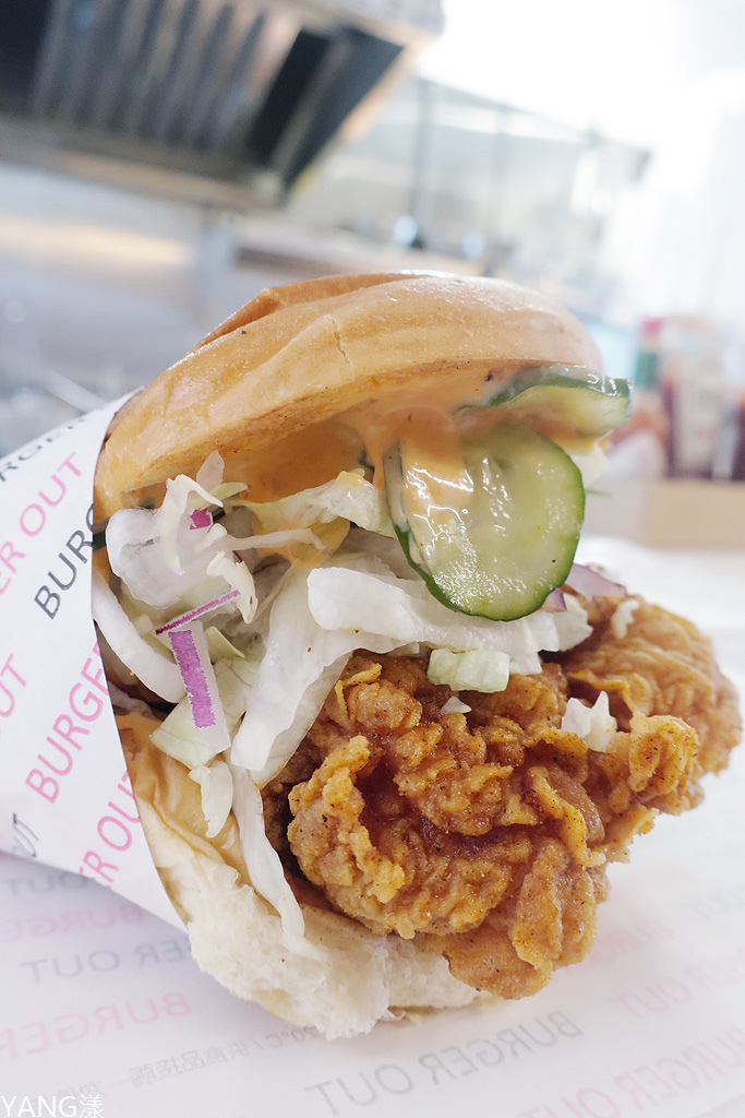 【信義區】BURGER OUT，美式炸雞漢堡大口吃