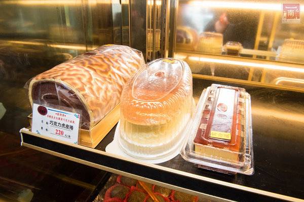 【台南美食.伴手禮】70年老店｜古早味品質風味｜伴手禮｜古早味大餅~滋養軒