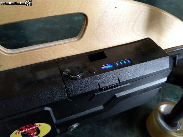 BIRDYEDGE small 可以帶出國的電動滑板 跟我一起當個柯南吧~ 實際實用一個月心得