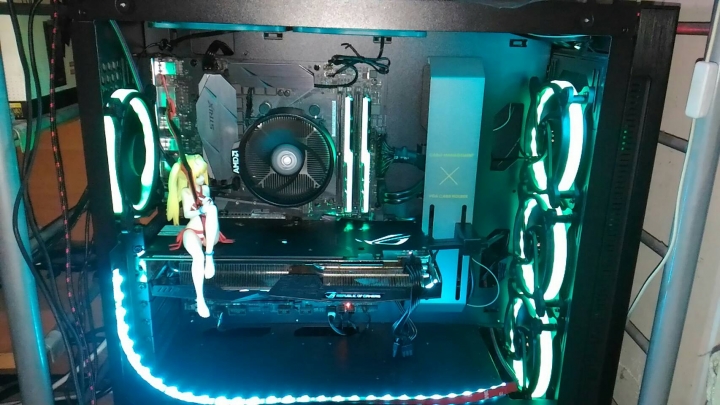 [開箱]JONSBO 日蝕 PLUS FR-601 RGB 風扇