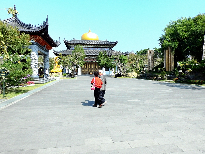 靉靆台南之旅4天3夜行程(2017年3月24日至27日)，特別介紹玄空法寺及趣淘漫遊。