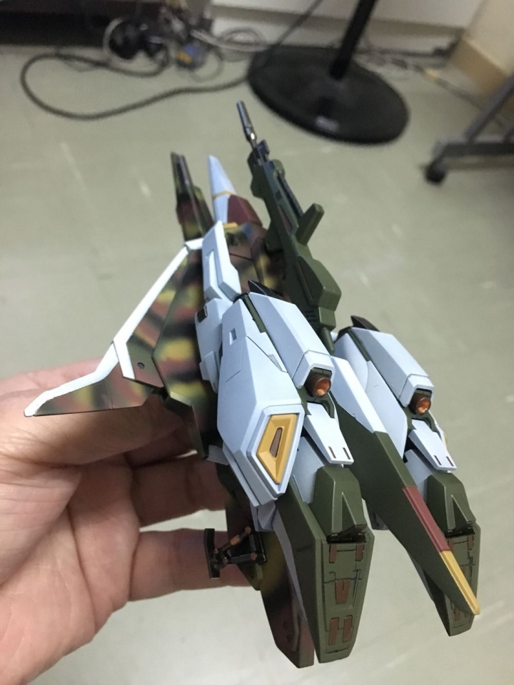 2018年的手尾，昨晚终於完成了 Z gundam