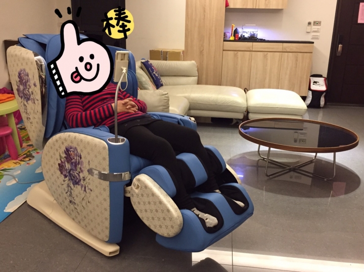 對OSIM按摩椅愛不釋手，從天王椅升級到4手天王，OSIM科技的進步真的太令人讚嘆了！