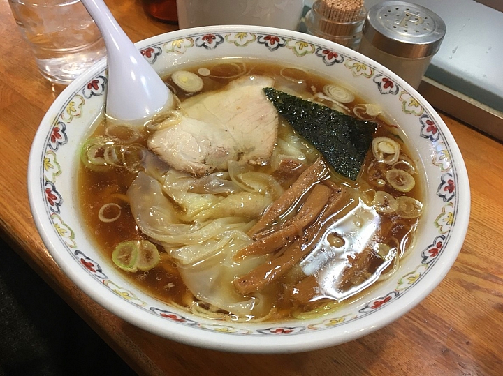 【東京都】拉麵激戰區的不敗排隊老店！中華拉麵 春木屋荻窪本店