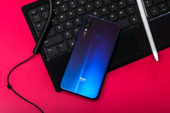 紅米（Redmi）Note 7 夢幻藍官方圖片鑑賞！