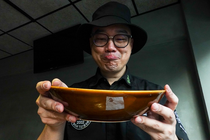 狂妄的國宴級牛肉麵！Michael前往掌門東豐店踢館Michael大廚！