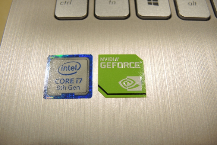 ASUS VivoBook S15 購入第一台自己買的筆電開箱