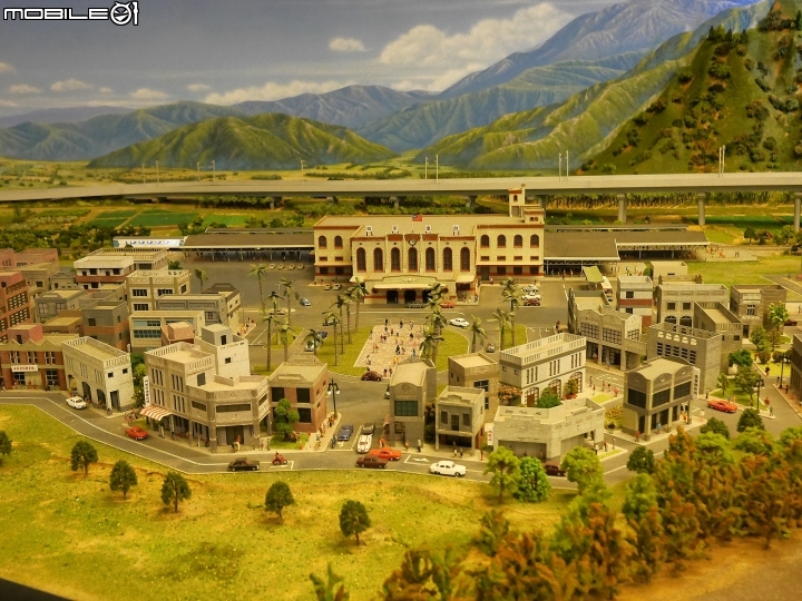 高雄市 鼓山區 哈瑪星台灣鐵道館 — 全臺最大鐵道模型，看個過癮，玩個過癮