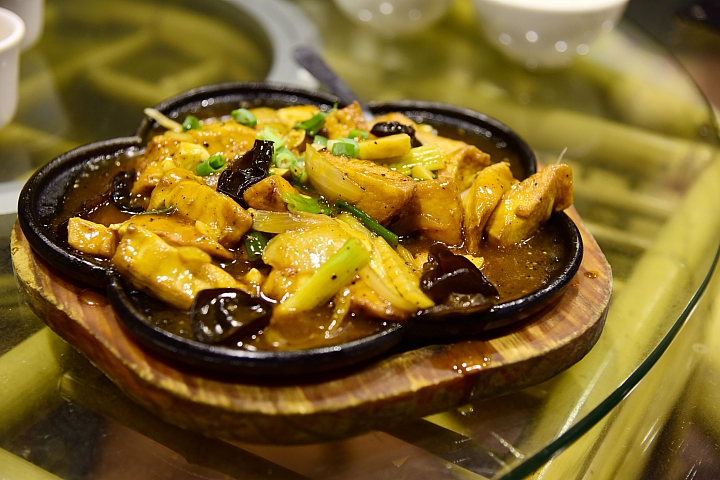 靉靆台南之旅4天3夜行程(2017年3月24日至27日)，特別介紹玄空法寺及趣淘漫遊。