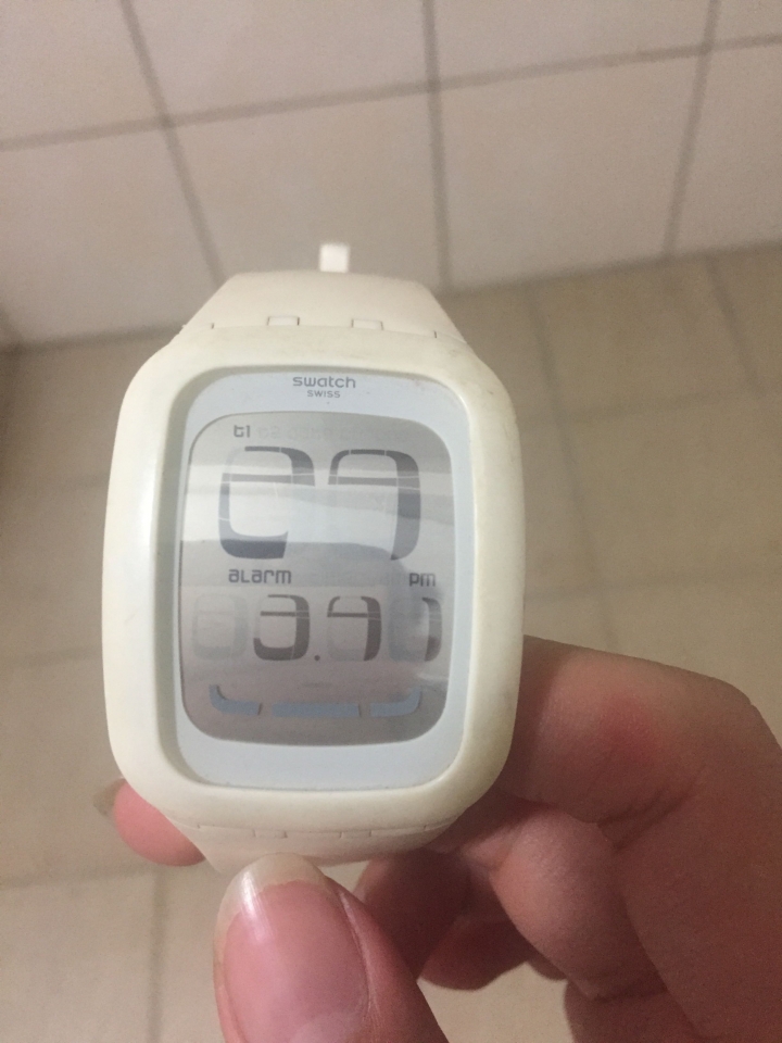 swatch Swiss 時間一直閃