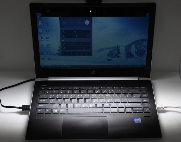 BenQ WiT ScreenBar Lite筆電智能掛燈開箱