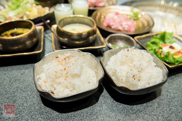 【高雄美食】全亞洲最美的燒肉店｜碳佐麻里時代園區｜近捷運站近百貨~碳佐麻里高雄時代店