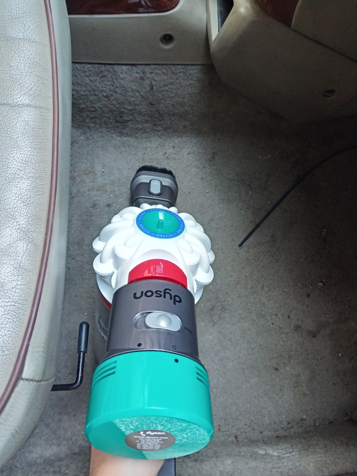 居家清潔的開掛神器!!! Dyson v7 mattress 除螨機  塵螨退散~!!