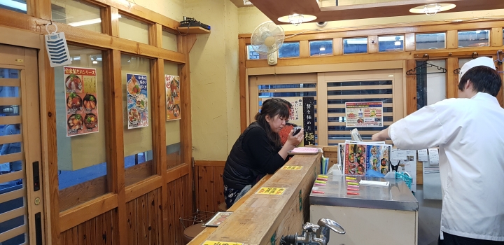[2018.12.30-2019.01.01]兵庫県神戸市跨年散走之旅(嗯哼，大推神戶牛的鐵板燒太好吃啦！！！)