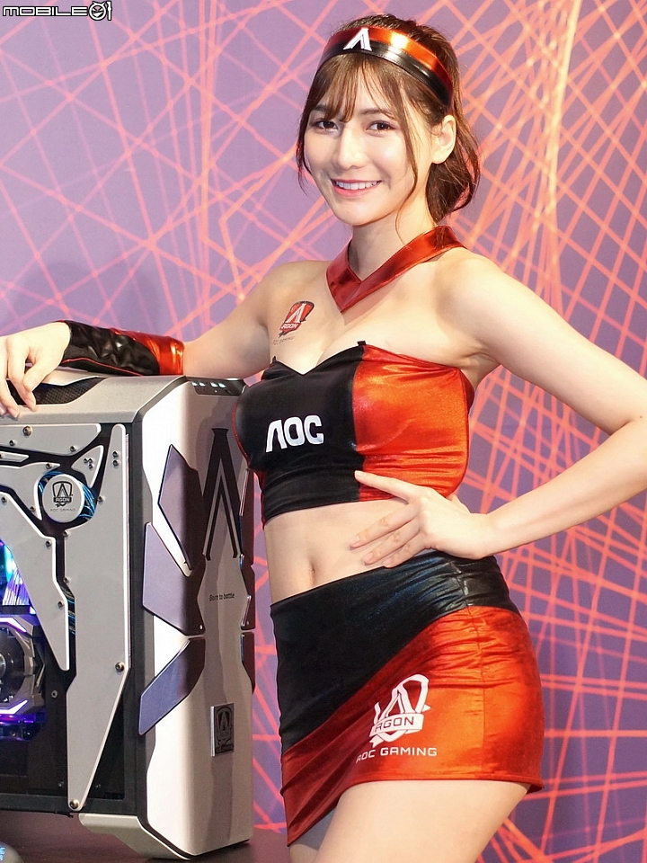 初訪暴雪電競館,戰鬥天使艾莉塔現身AOC AGON III專業電競顯示器發表會