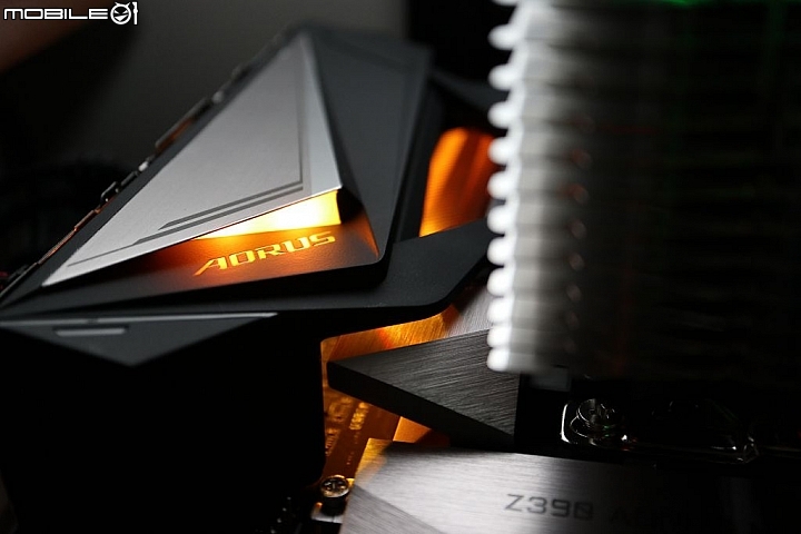 [開箱]  Z390 散熱用料強化中高階誠意之作 Z390 AORUS MASTER 大師超頻