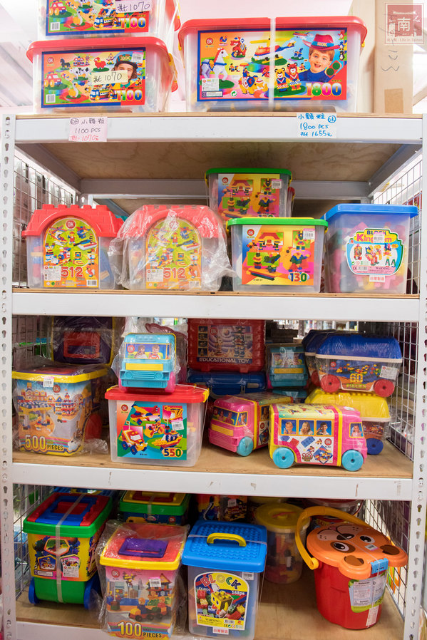 【台南賣場】便宜玩具倉庫｜日韓台玩具批發｜大型玩具賣場~亞細亞toys批發家族台南店