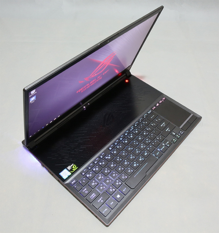 ROG Zephyrus S GX531 – 捏一把衝西風之神S！