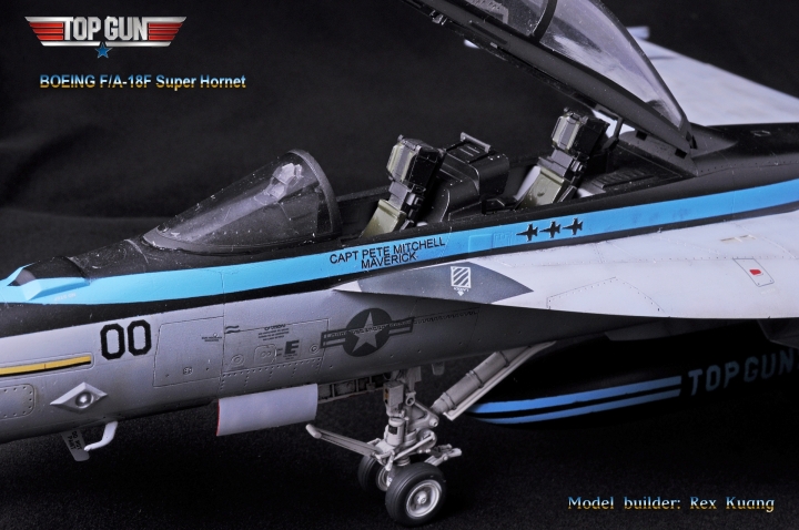 致青春：捍衛戰士2小孤牛座機-F/A-18F 超級大黃蜂（長谷川1/48)