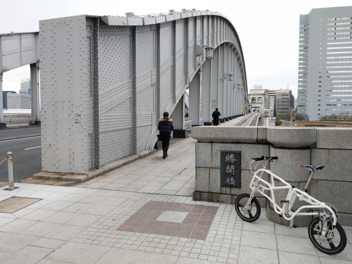 小折向前衝-一個人的東京都閒晃