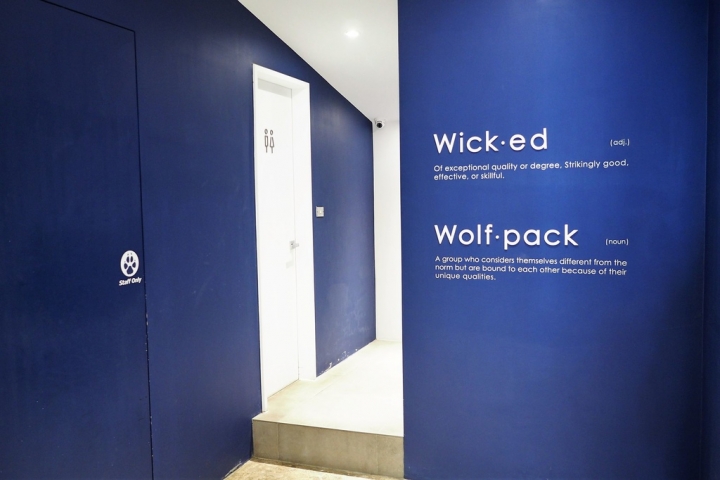 【台北天母 | 咖啡廳】清爽系藍白色咖啡館♢Wicked Wolfpack