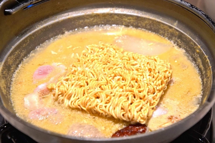 [台南][東區] 老北京香辣乾鍋 台南旗艦店｜食記