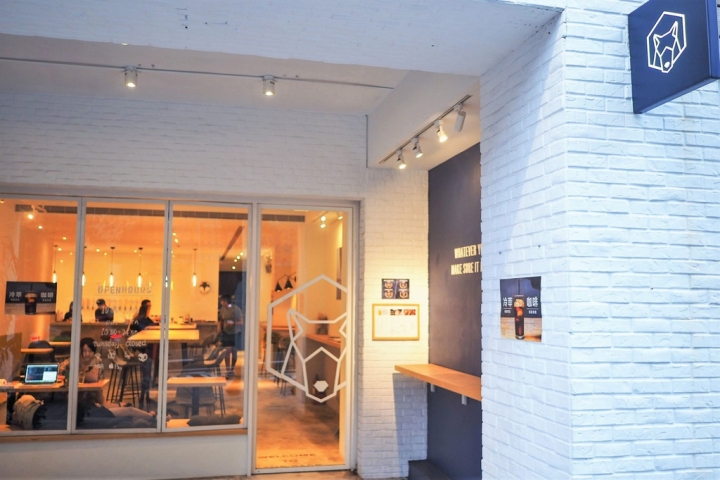 【台北天母 | 咖啡廳】清爽系藍白色咖啡館♢Wicked Wolfpack