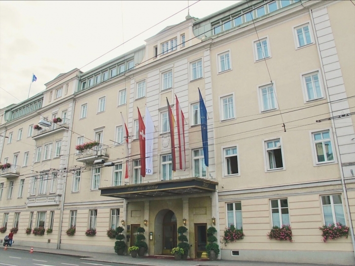 【Salzburg.食】薩爾斯堡百年Cafe Sacher一嚐奧地利國寶甜點沙河蛋糕
