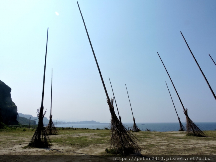 【基隆】八斗子潮境公園│哈利波特飛天掃帚必拍，擁有無邊海景，可欣賞日出日落