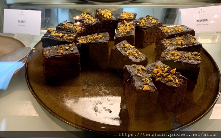 [台北美食]松山意舍Que原木燒烤餐廳早午餐~太讚啦！