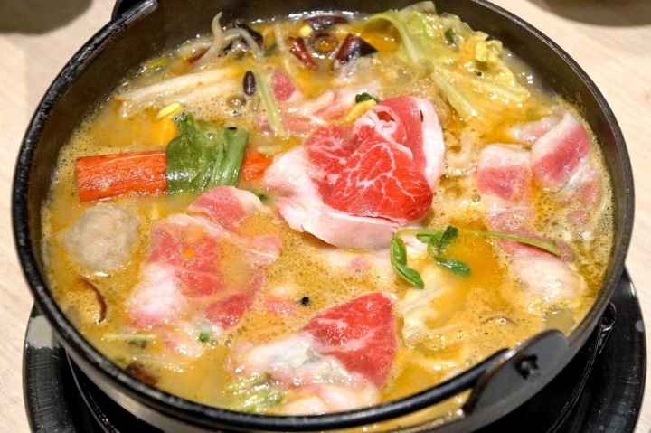 [台南][東區] 老北京香辣乾鍋 台南旗艦店｜食記
