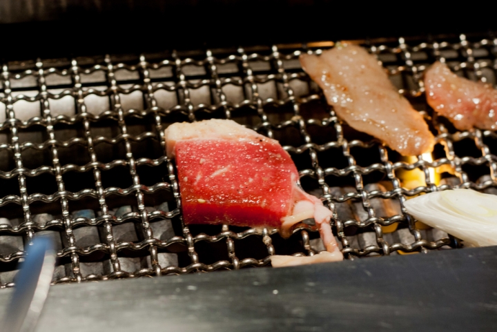 【美食。食記】東京 池袋 好吃！但這家不行！ 敘敘苑 池袋東口站前店 燒肉 和牛 連鎖店 號稱推薦必吃 分店 地雷