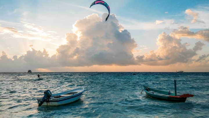 馬爾地夫居民島當地生活與絕美夕陽！5分鐘帶你環島居民島Maafushi (下集)｜馬爾地夫 EP 9｜居民島｜旅行，路上。