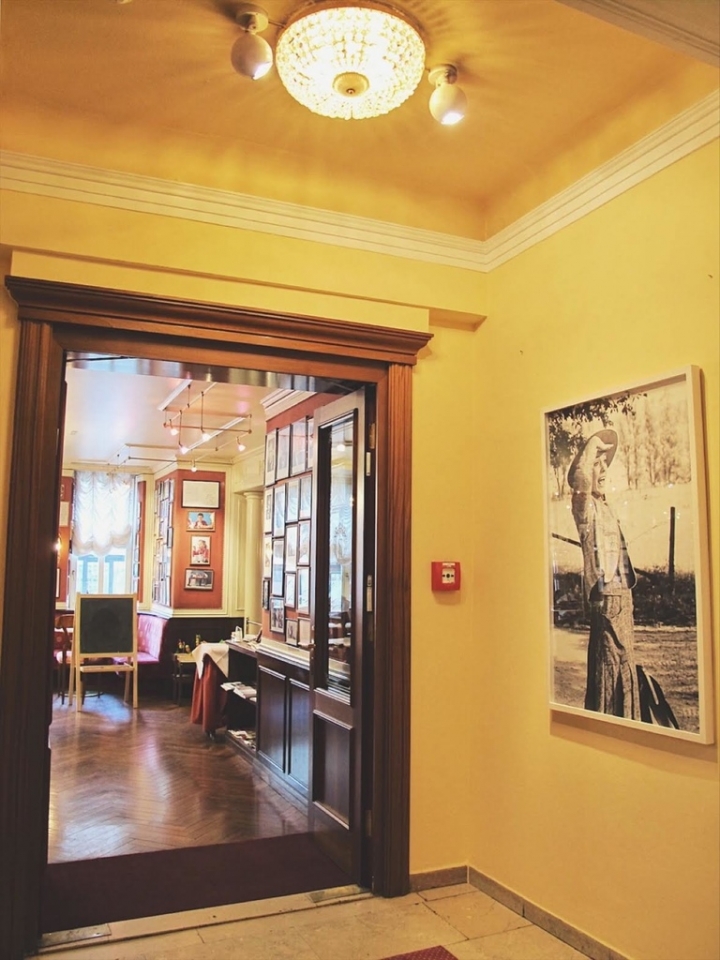 【Salzburg.食】薩爾斯堡百年Cafe Sacher一嚐奧地利國寶甜點沙河蛋糕