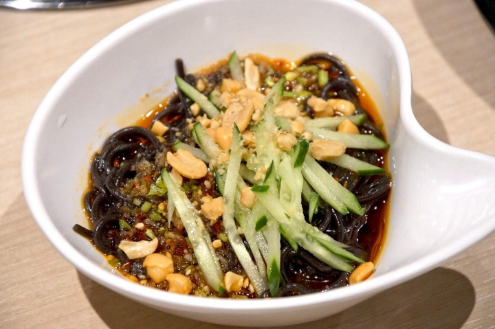[台南][東區] 老北京香辣乾鍋 台南旗艦店｜食記