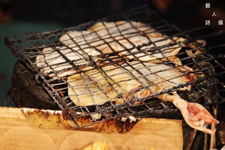夜市經典不敗小吃.華西街夜市《炭烤乾魷魚&小卷》