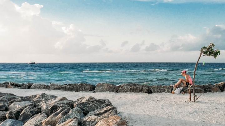 馬爾地夫居民島當地生活與絕美夕陽！5分鐘帶你環島居民島Maafushi (下集)｜馬爾地夫 EP 9｜居民島｜旅行，路上。