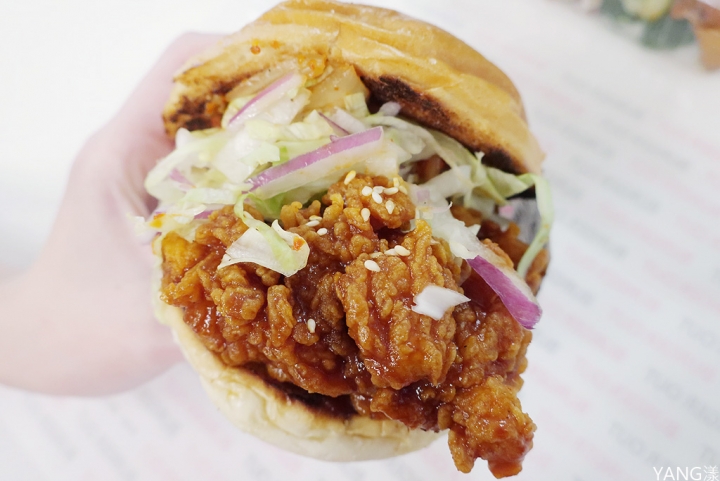 【信義區】BURGER OUT，美式炸雞漢堡大口吃