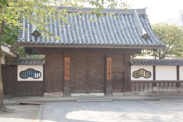 【景點。遊記】淺草一日美食小吃散策 懶人包 夜景 餐廳 介紹 仲見世通、新仲見世商店街及雷門一日遊 行程 推薦 初級