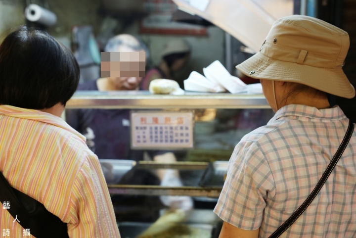 東門市場飄香數十載.爆漿餡餅《利隆餅店》