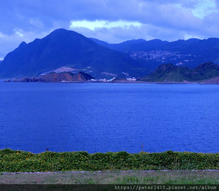 【基隆】八斗子潮境公園│哈利波特飛天掃帚必拍，擁有無邊海景，可欣賞日出日落