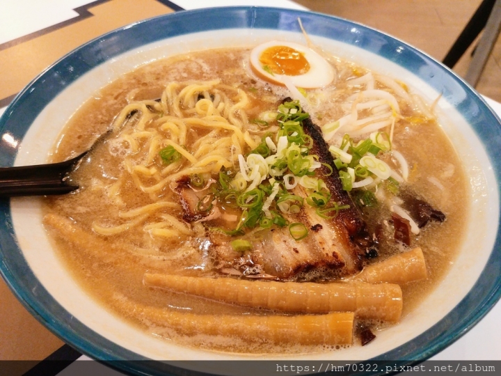 『桃園美食』- 中壢區復興路.【Lamigo桃猿食堂】/ 日式拉麵 / 主題餐廳 / 中壢拉麵 / 球場美食
