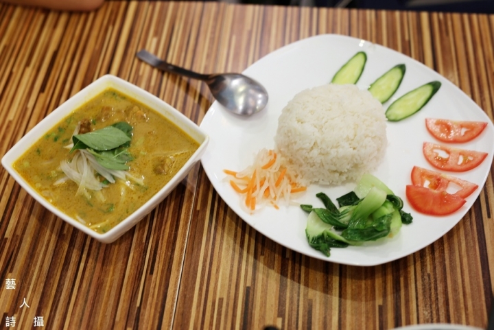 台北東區216巷口味清爽的《越南美食》